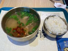 -梨花牛肉汤饭(仁恒伊势丹店)
