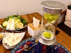 -毛辣果·贵州红酸汤牛肉火锅(西单店)