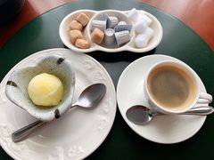 -salon de café Ange(サロン・ド・カフェ・アンジュ)