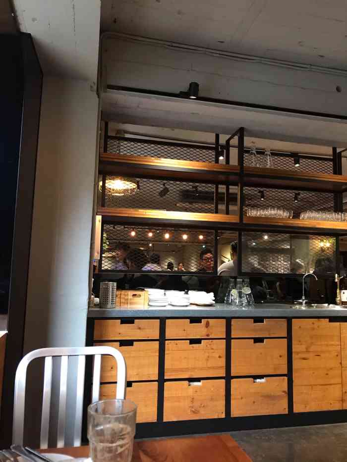 生意好到不行的咖啡店