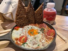 -Common Table · Brunch & Coffee