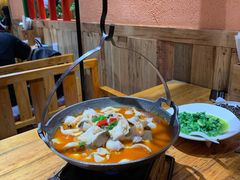 -老滇山寨•云南特色菜•地方菜•民族风情歌舞表演(金碧店)