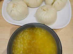 -李与白包子铺(桐梓林店)