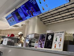 -HOT CRUSH趁热集合·现烤面包(环球港店)