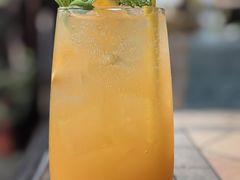 菠橙雪莓-萨芭蒂高空花园餐酒吧