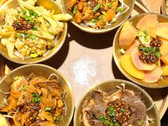 -老房老舍重庆火锅(假日城市店)