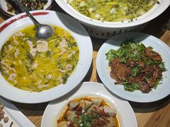 -小三峡食府(西五路店)