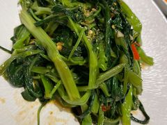 虾酱炒杂菜-美奈小馆·越南料理(中航城君尚购物中心店)