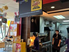 -麦当劳(哈西万达店)