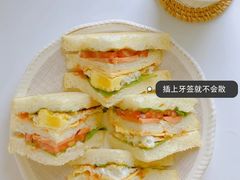 -宽鲜锅贴家常菜(永旺东部购物中心香港中路店)