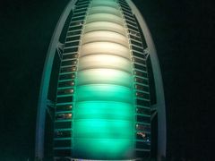 -迪拜帆船酒店海底餐厅