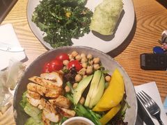 鸡肉牛油果芒果色拉-Wagas沃歌斯(五道口购物中心店)
