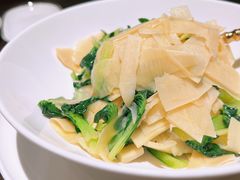 鸡油苔菇菜炒冬笋-甄御•海鲜新青岛菜(麦岛店)