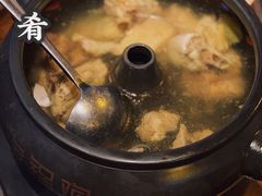 云南经典汽锅鸡-云海肴·汽锅鸡·云南菜(苏州中心店)