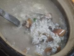-辉记潮汕海鲜砂锅粥(市桥店)