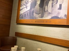 大堂-星巴克(呼和浩特民族商场店)