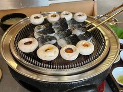 -围炉肉舍•炭烤活鳗•丹东海鲜烤肉(步行街店)