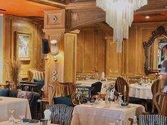 -火车头法国西餐厅