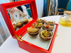 -品海楼·大连海胆锅贴馆(东港店)