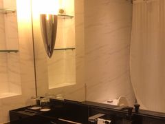 -上海新锦江大酒店