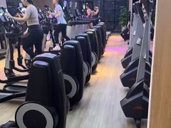 -威克健身游泳(万菱汇店)