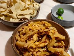 -喃喃椰·糟粕醋·椰子鸡火锅(七堡花园店)