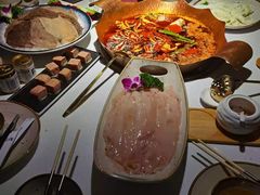 -墨居上隐·院子里火锅(峨眉店)