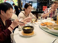 -万龙洲海鲜(大兴绿地缤纷城店)