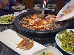 -老船舫·现做活鲜鱼馆(东郊记忆店)