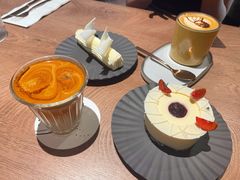 -潮一不贰·法式甜品·生日蛋糕·西式简餐(外滩店)