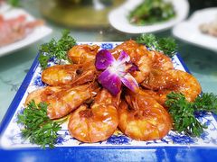 -老东镇啤酒屋海鲜加工·蒸汽海鲜·海鲜烧烤(台东店)