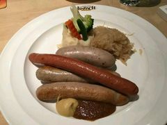 -LENBACH兰巴赫西餐啤酒坊(大连星海广场店)