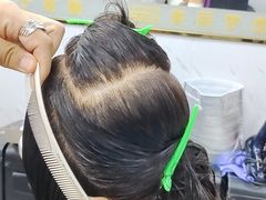 -首脑美容美发化妆美甲培训学校(龙岗校区)