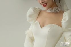 -Lady  Jane高端婚纱礼服馆