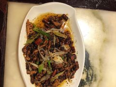 -蔼若春.传承三十年云南菜(金碧公园店)