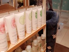 -名创优品(陕西西安大唐西市购物中心店)