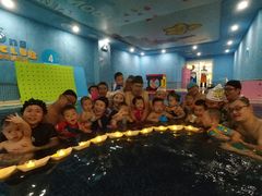 -龙格亲子游泳•水育早教运动中心