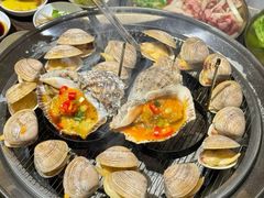 -围炉肉舍•炭烤活鳗•丹东海鲜烤肉(步行街店)