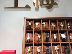 -LADY FAFA(巨鹿路陕西南路路口店)