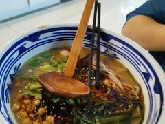 -胡大怪手工酸辣粉(安亭店)