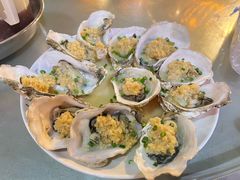 -三亚火车头万人海鲜广场