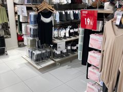 -优衣库(北京万柳华联购物中心店)