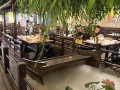 -西湖书堤(平湖八佰伴店)