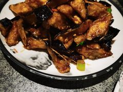 风味茄子-华盛园卷子王农家菜水库鱼