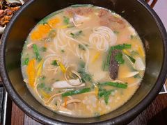 -银米·云南传统过桥米线(双廊黑金冠店)