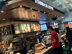 -星巴克(浦东机场T2到达店)
