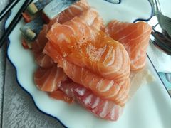 -亚洲国际大酒店·云顶阁旋转自助餐厅