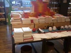 -新华书店(解放中路店)