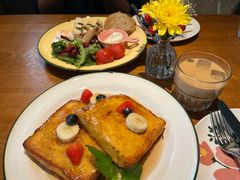 -JINNS锦时 steak&pizza(浸信会礼拜堂旧址店)