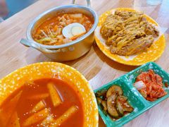 -Woolee韩食堂·韩式家庭料理